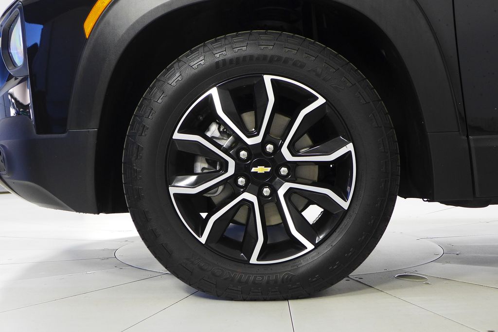 Thumbnail: 2023 Chevrolet TrailBlazer - 5