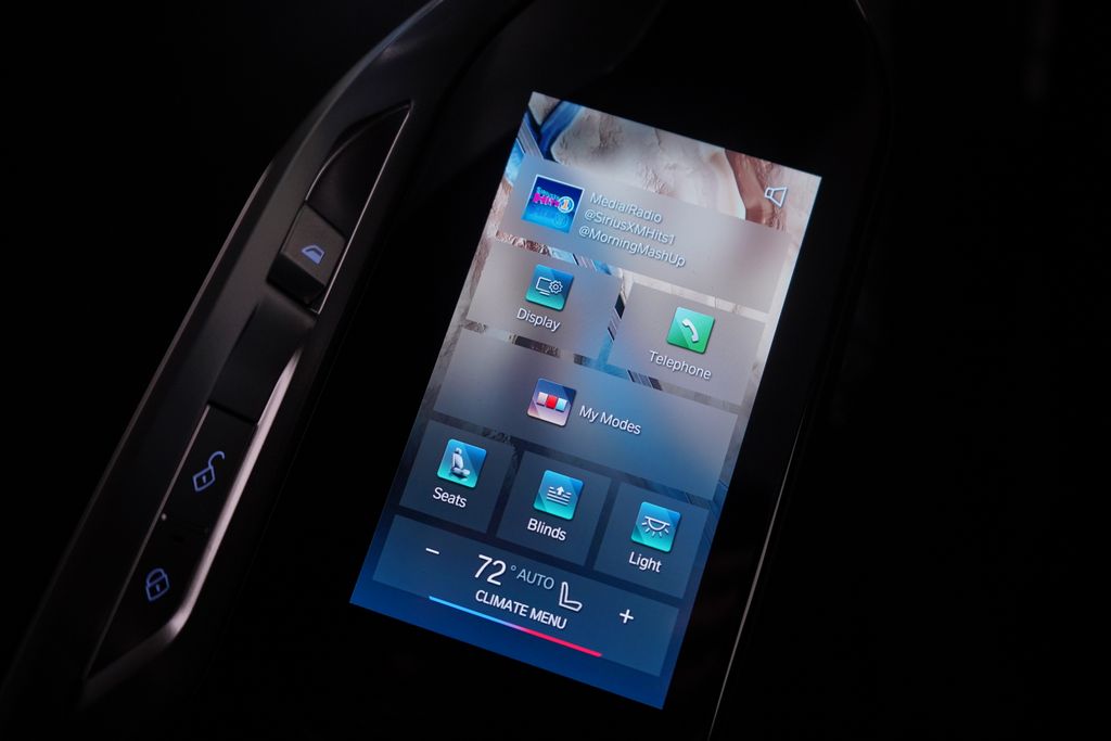 2025 BMW i7 eDrive50 11