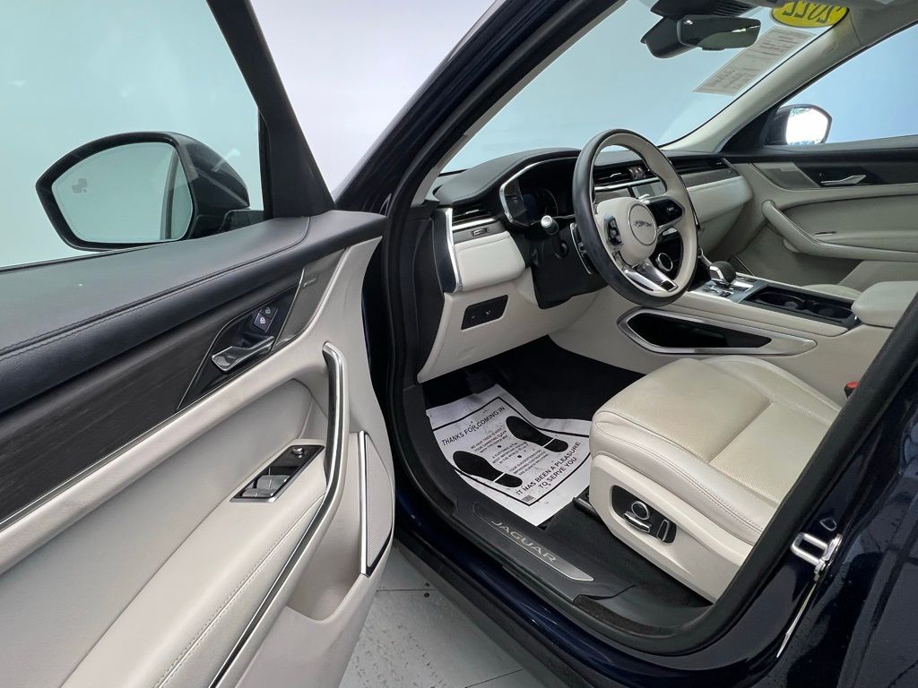 Thumbnail: 2022 Jaguar F-Pace - 20