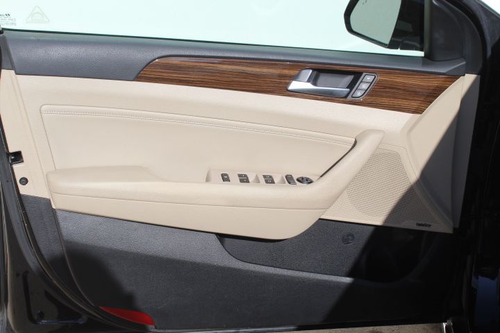 Used Car 2016 Hyundai Sonata Hybrid  Limited For Sale Under $12,000 In Georgetown, Texas