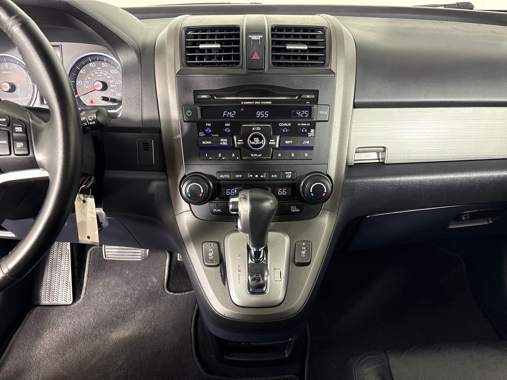 Used 2011  Honda EX-L image 25
