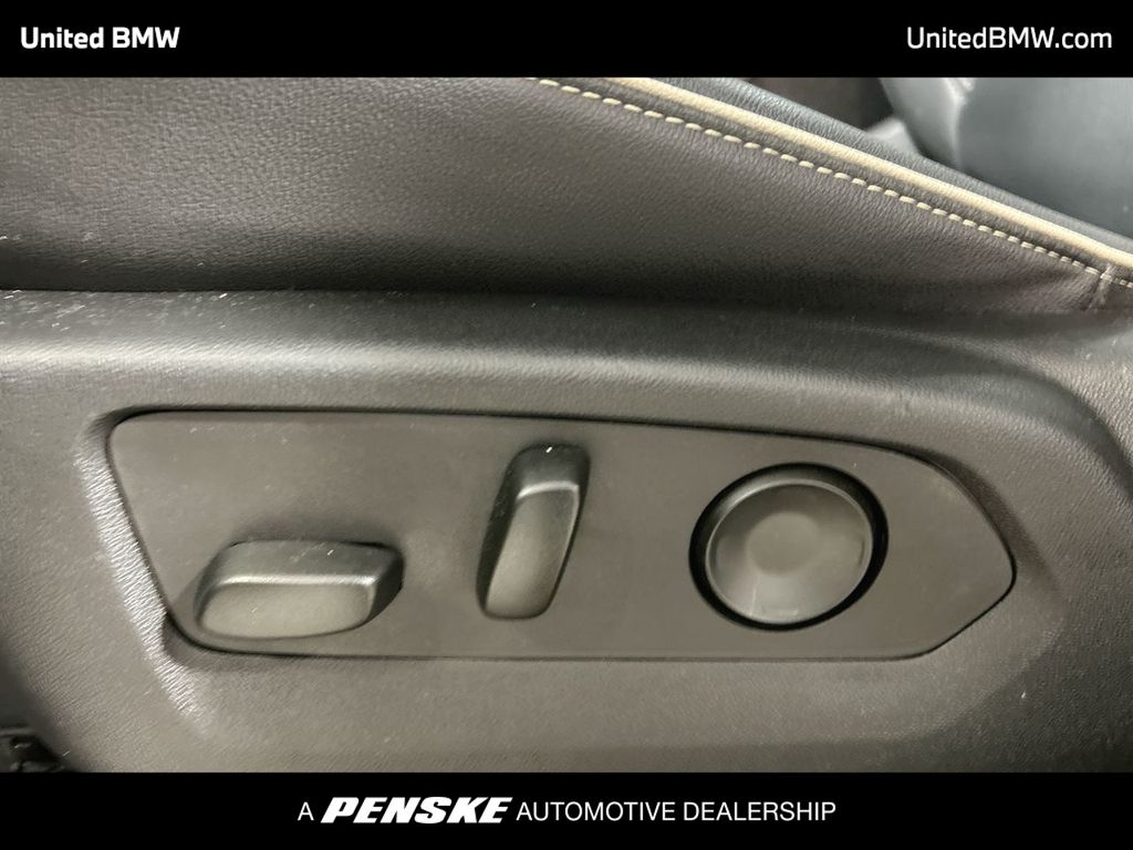 Thumbnail: 2023 GMC Yukon - 12
