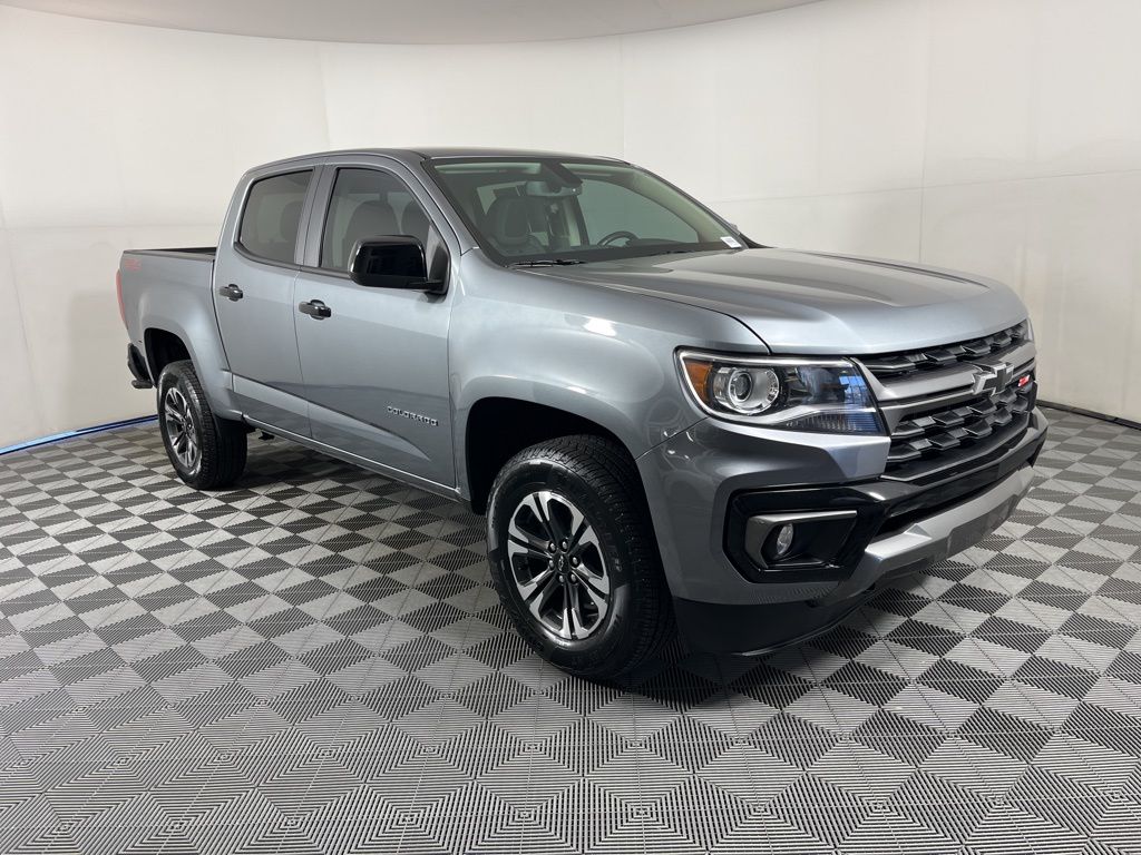 Thumbnail: 2022 Chevrolet Colorado - 15