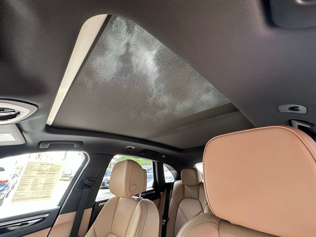 Thumbnail: 2026 Porsche Macan - 24