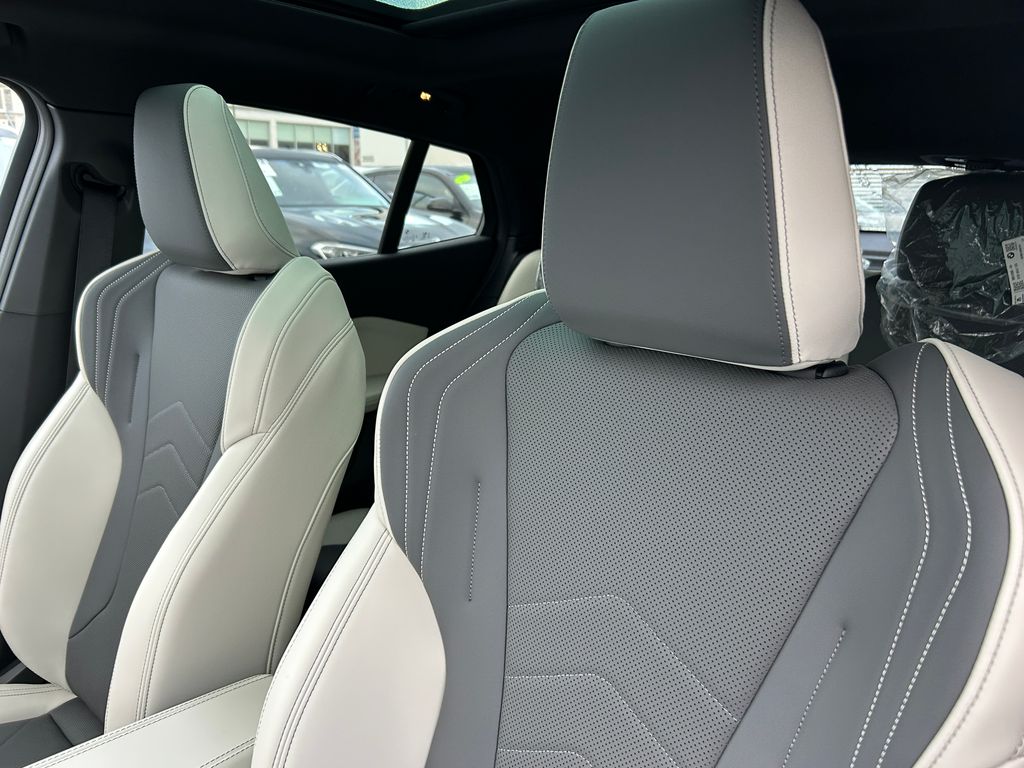 Thumbnail: 2026 BMW X2 - 14