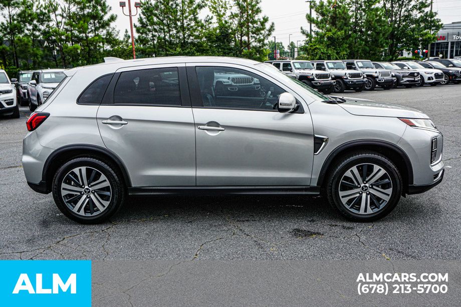 Used 2024 Black Mitsubishi 2.0 SE image 8