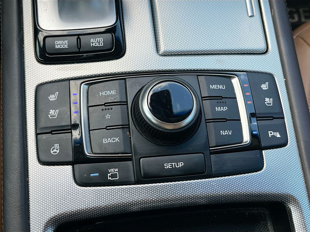 Used 2020 Black Genesis 3.8 image 21