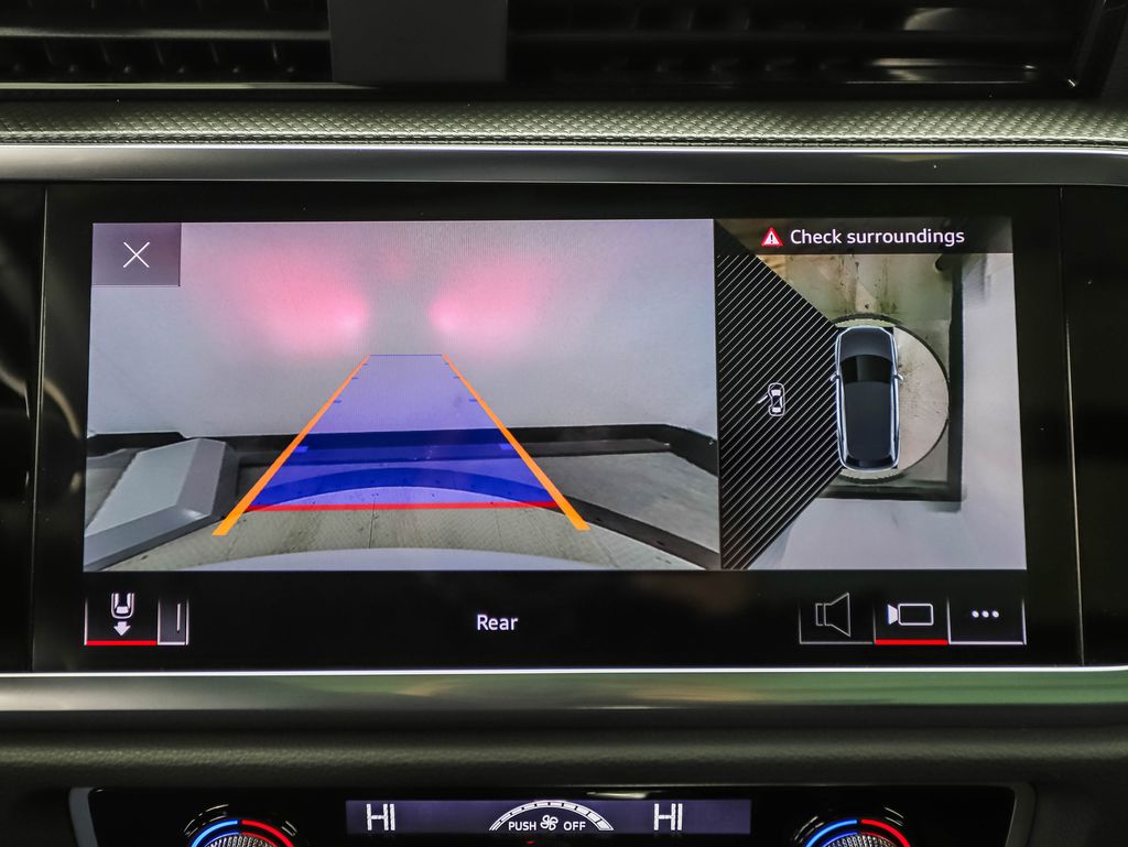 Thumbnail: 2022 Audi Q3 - 18