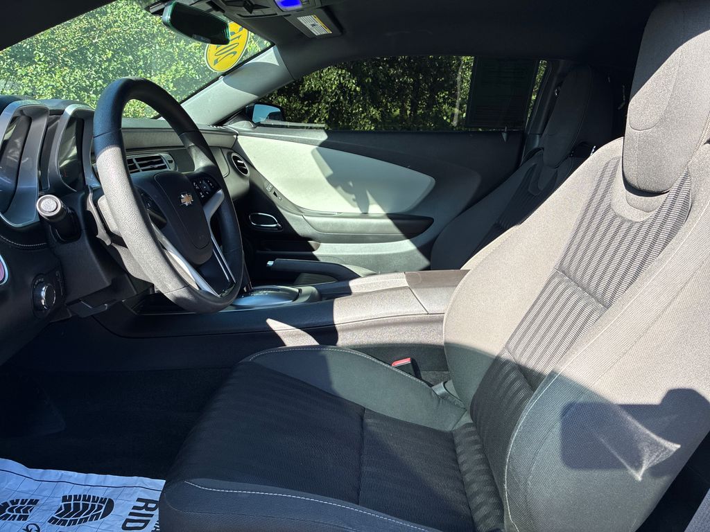2015 Chevrolet Camaro 2LS - 9