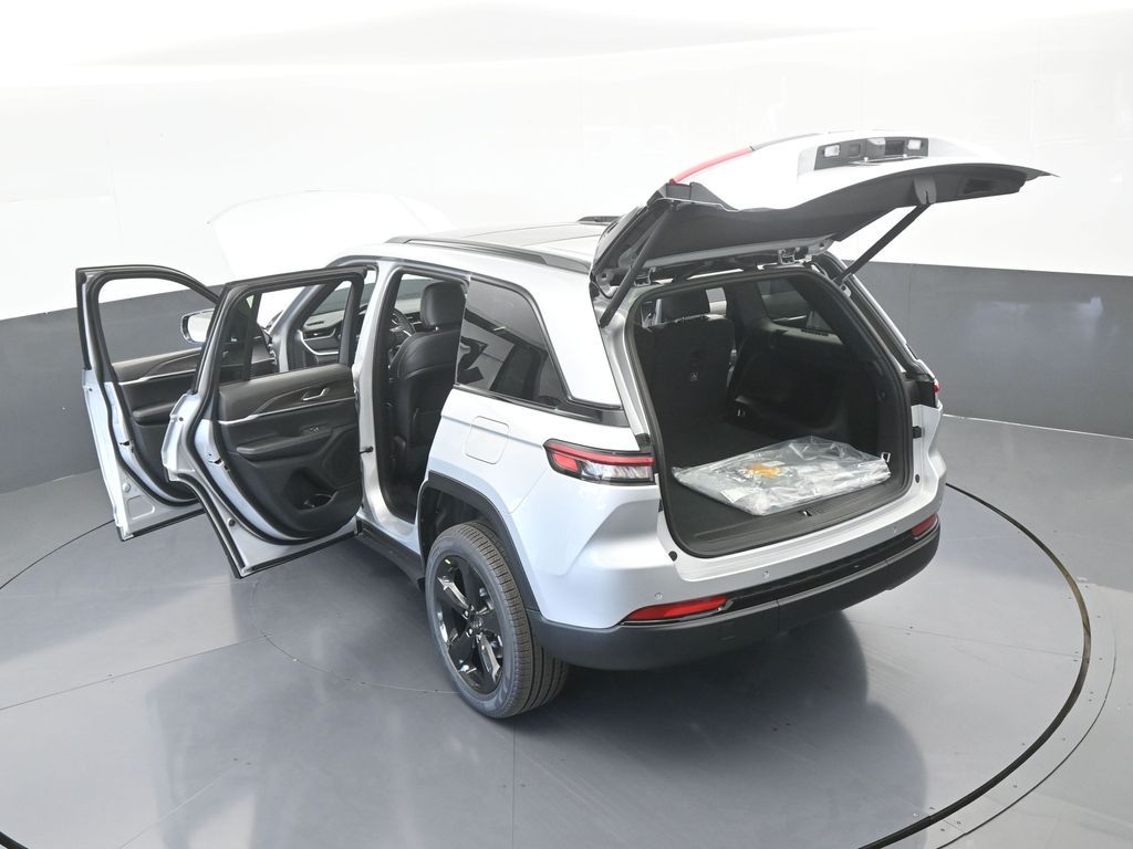 New 2025 Silver Zynith Jeep Limited image 62