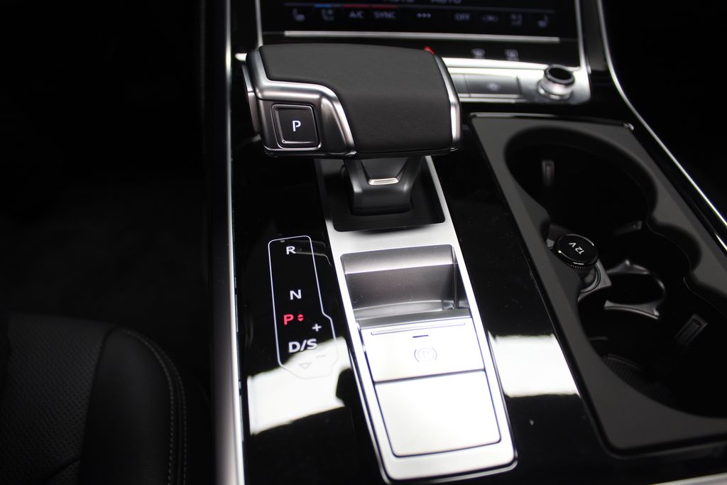 Thumbnail: 2026 Audi Q7 - 16