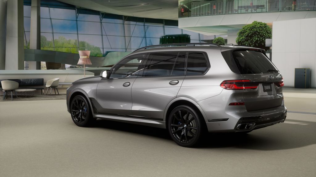 Thumbnail: 2026 BMW X7 - 31