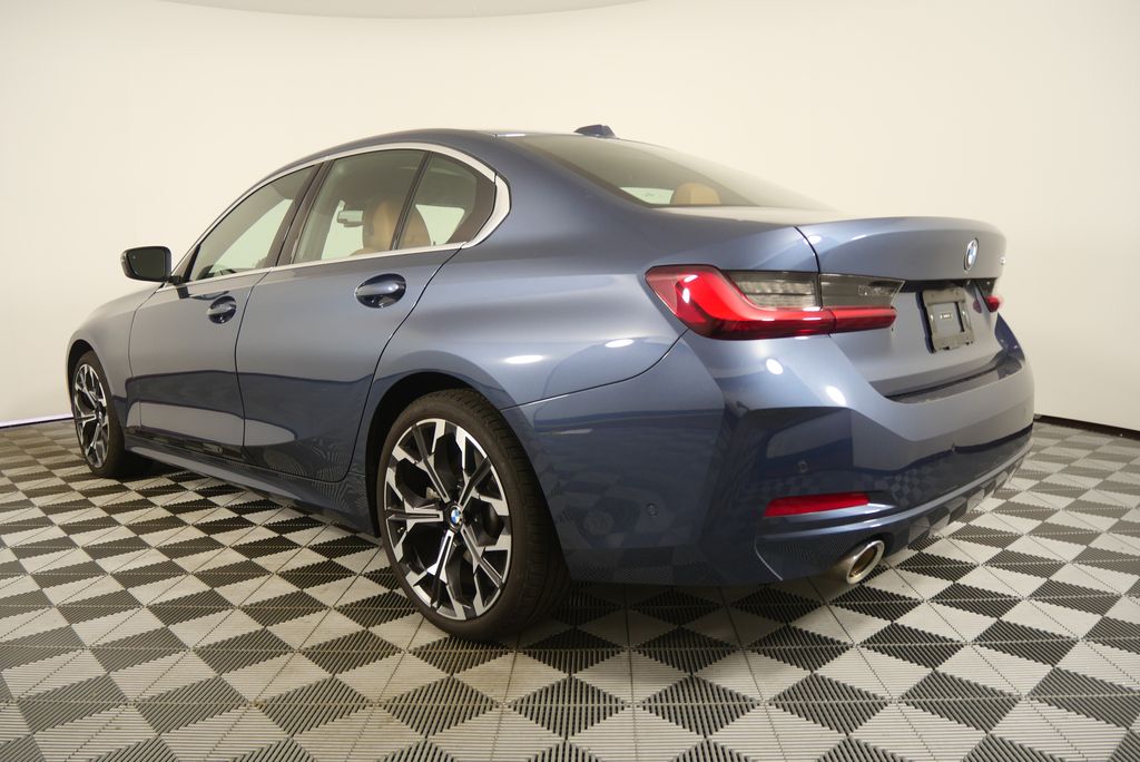 Thumbnail: 2025 BMW 3 Series - 5