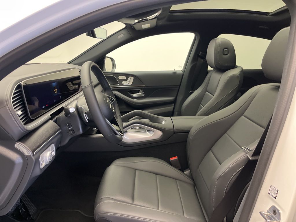 Thumbnail: 2026 Mercedes-Benz GLE - 13