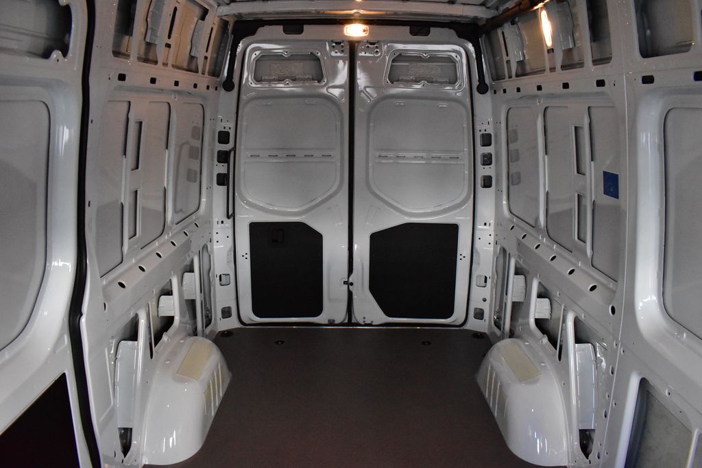 Thumbnail: 2025 Mercedes-Benz Sprinter - 29