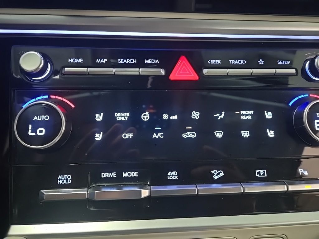 used 2024 Hyundai Santa Fe Hybrid car, priced at $37,997