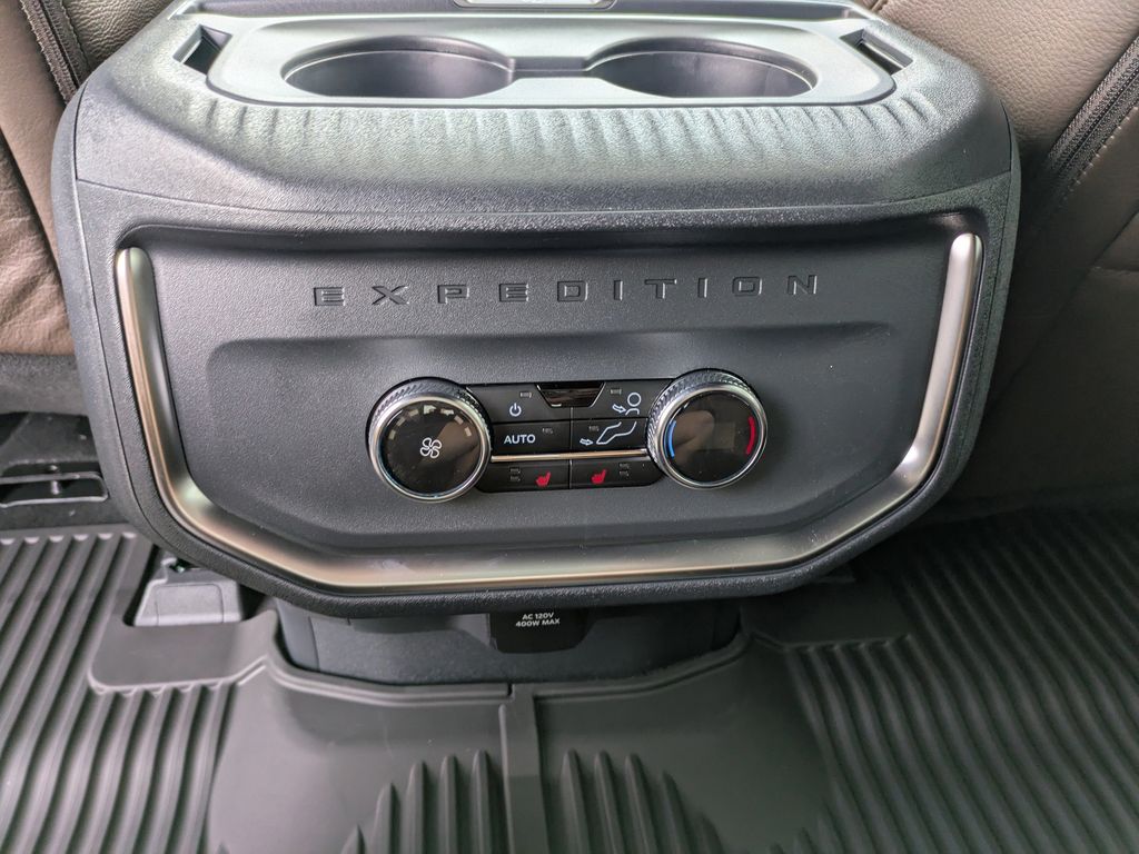 2026 Ford Expedition King Ranch