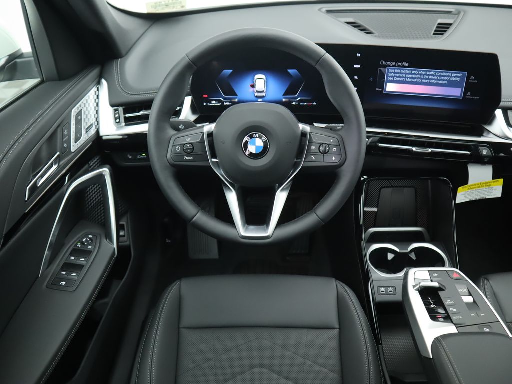 Thumbnail: 2025 BMW X1 - 10