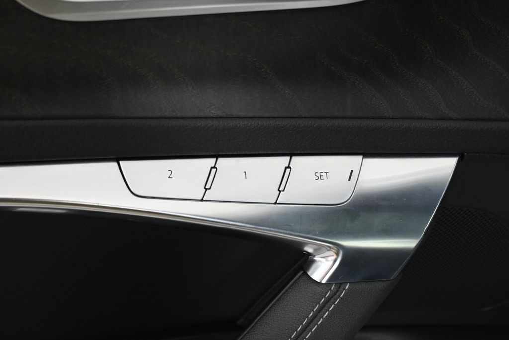 Thumbnail: 2022 Audi A6 - 30