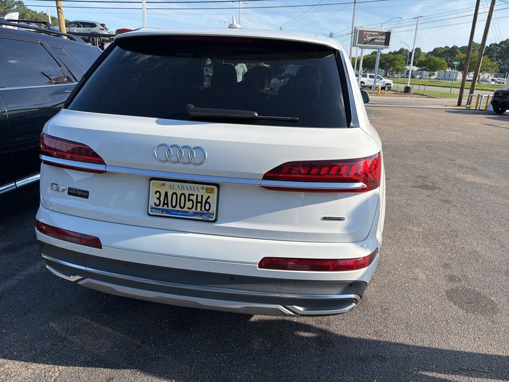 used 2022 Audi Q7 car, priced at $28,570