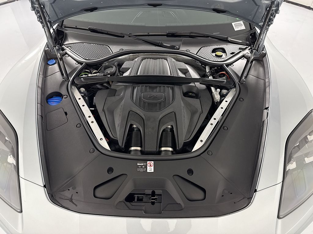 Thumbnail: 2025 Porsche Panamera - 31