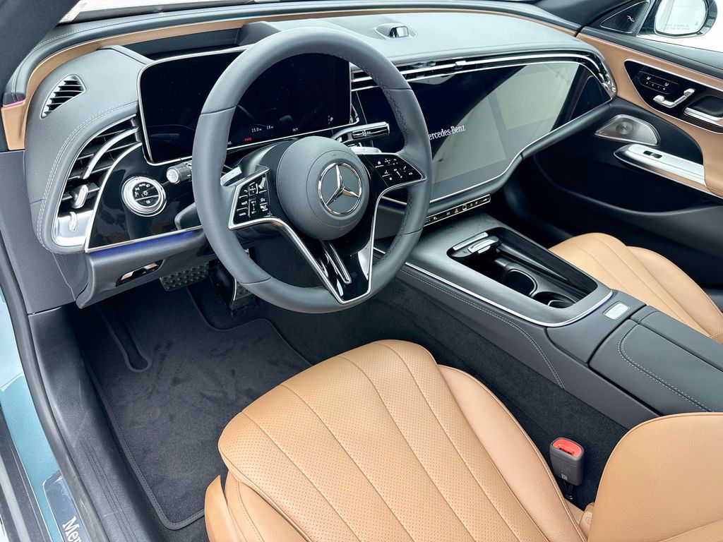 Thumbnail: 2026 Mercedes-Benz E-Class - 9