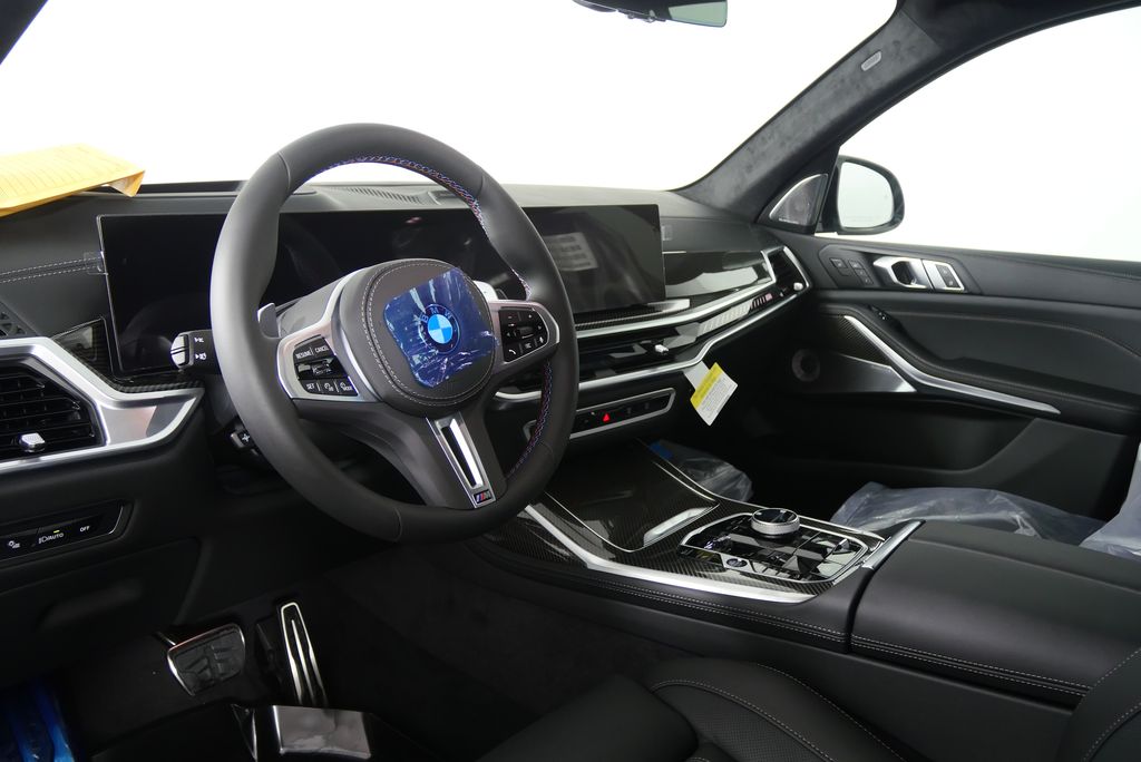 2026 BMW X7 M60i 13