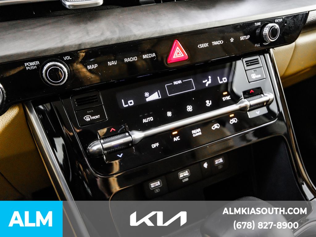 2024 Kia Carnival EX photo 37