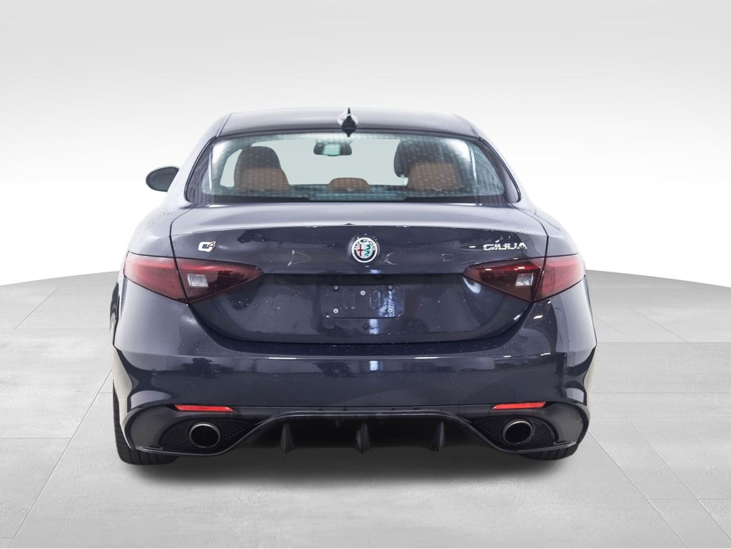 Thumbnail: 2019 Alfa Romeo Giulia - 4