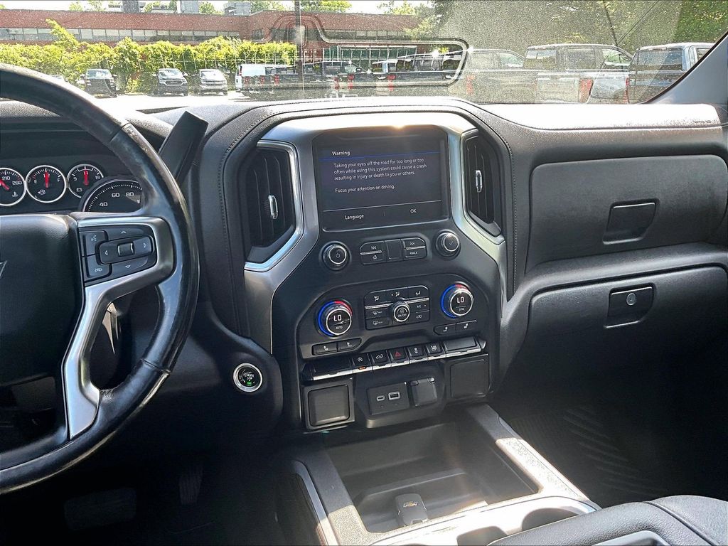 2021 Chevrolet Silverado 1500 — photo 17