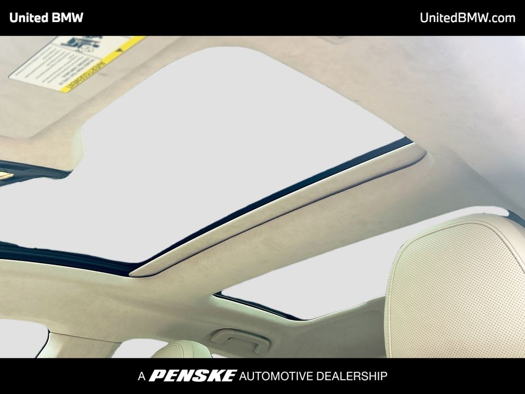 Thumbnail: 2023 BMW 8 Series - 12