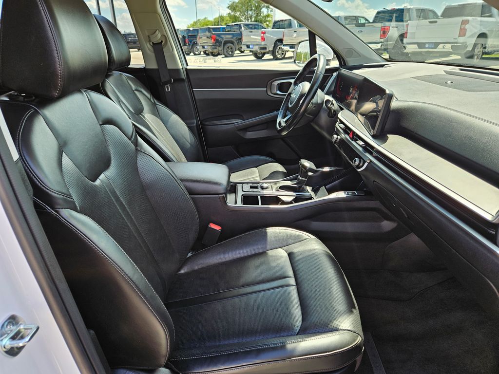 Used 2024 Kia Sorento SUV