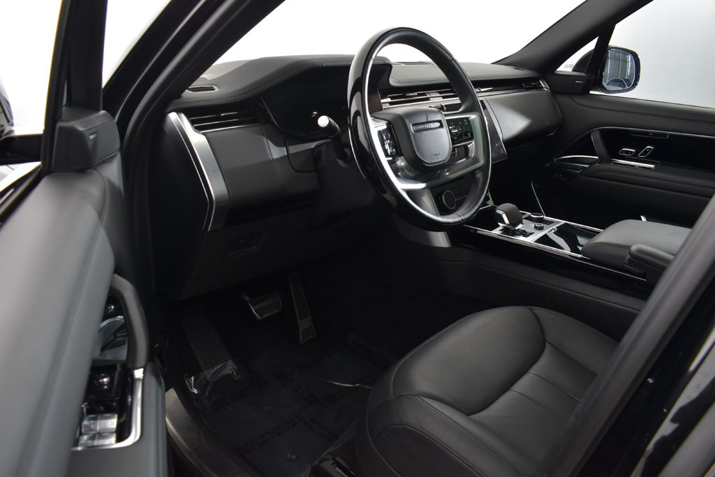 Thumbnail: 2023 Land Rover Range Rover - 14