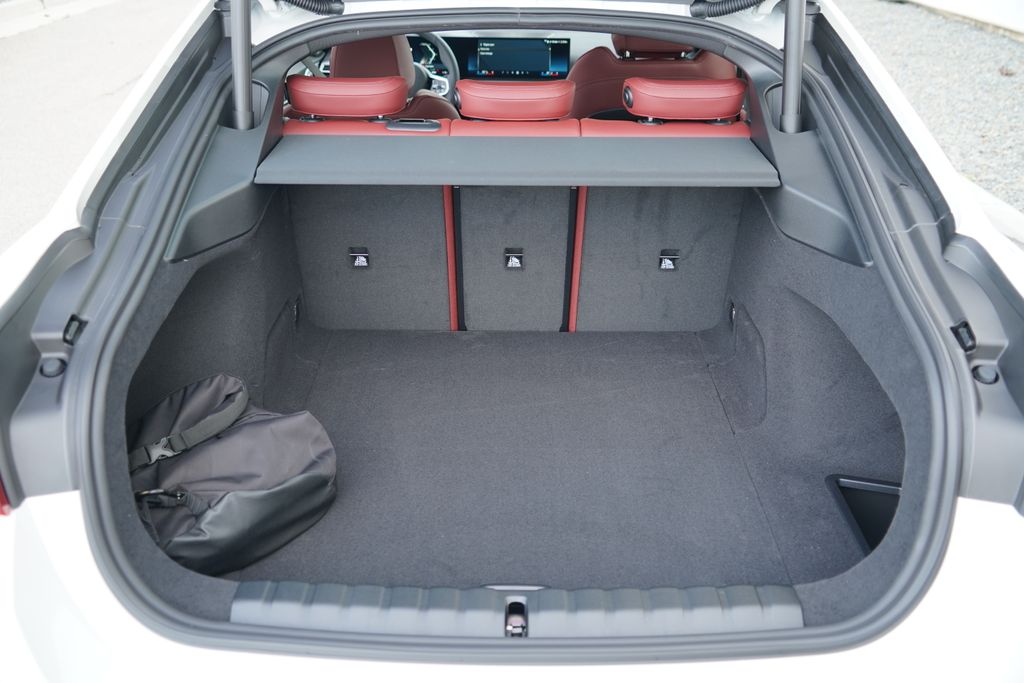 Thumbnail: 2026 BMW i4 - 20