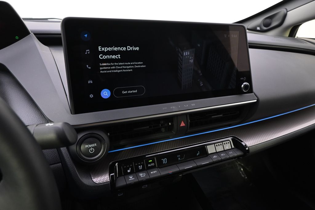 Used 2024  Toyota Limited image 28