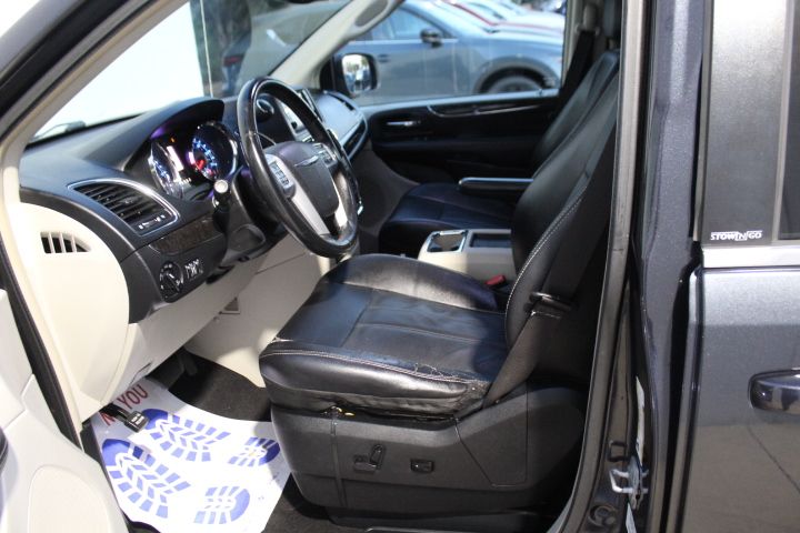 Used Car 2013 Chrysler Town & Country  Sports Van Touring Front Wheel Drive For Sale Under $10,000 In Georgetown, Texas
