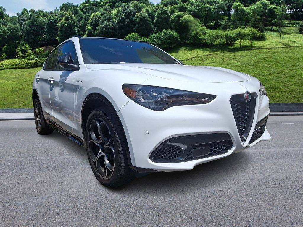White 2024 Alfa Romeo Stelvio SUV / Crossover All-Wheel Drive 8-Speed Automatic