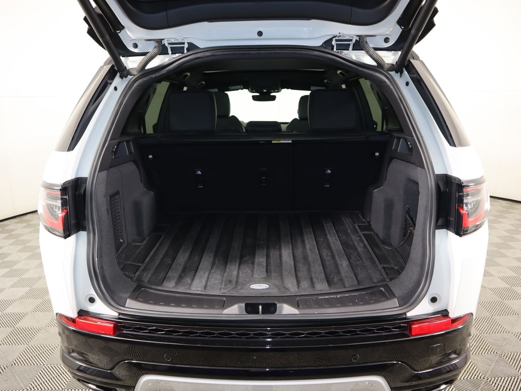 Thumbnail: 2025 Land Rover Discovery Sport - 29