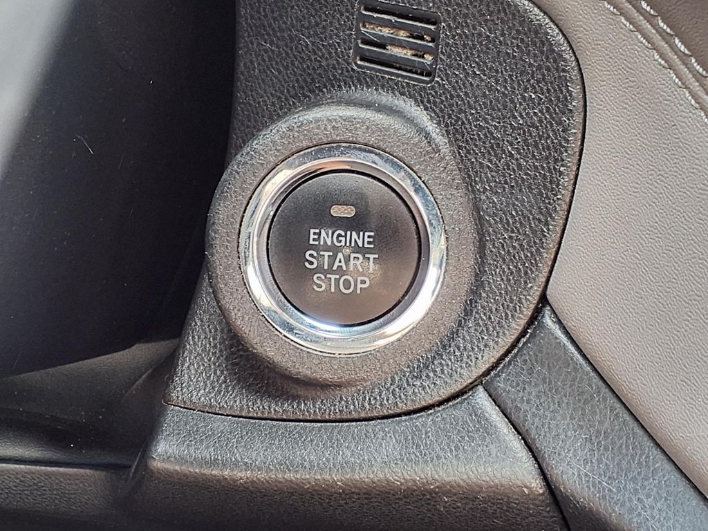 2023 Subaru Outback Onyx Edition White at Baytown Hyundai