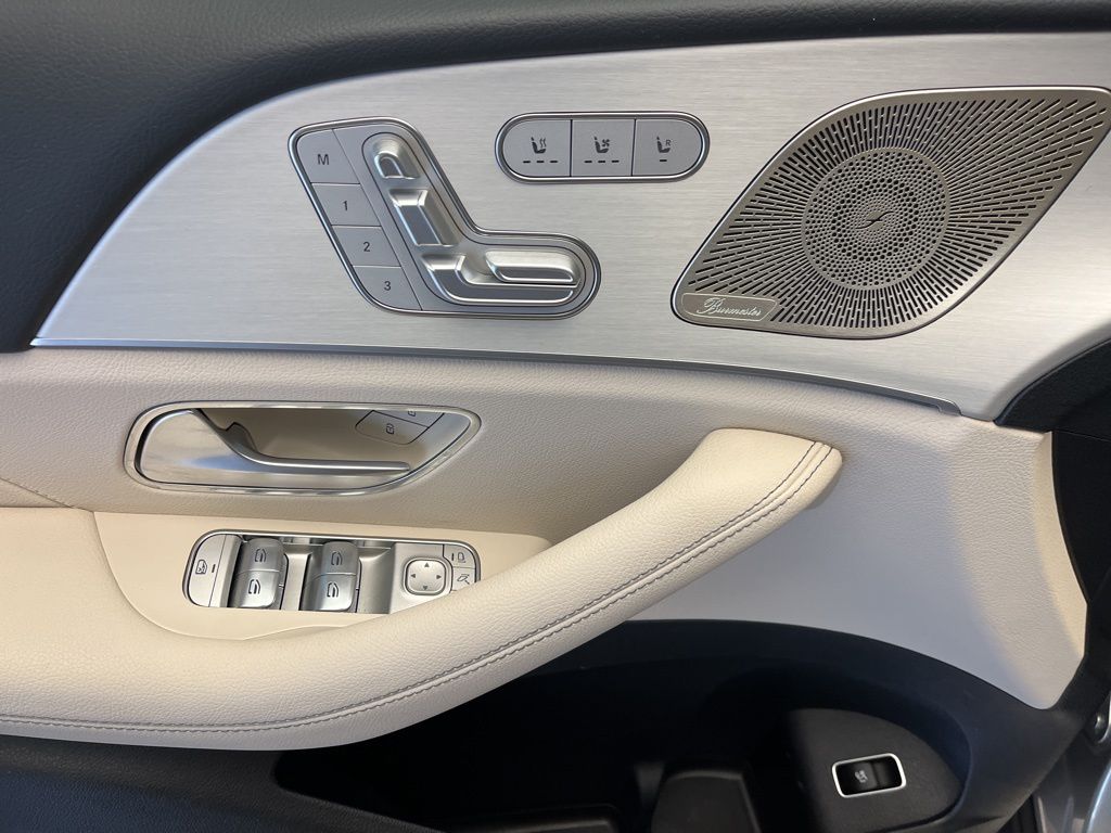 Thumbnail: 2023 Mercedes-Benz GLS - 12