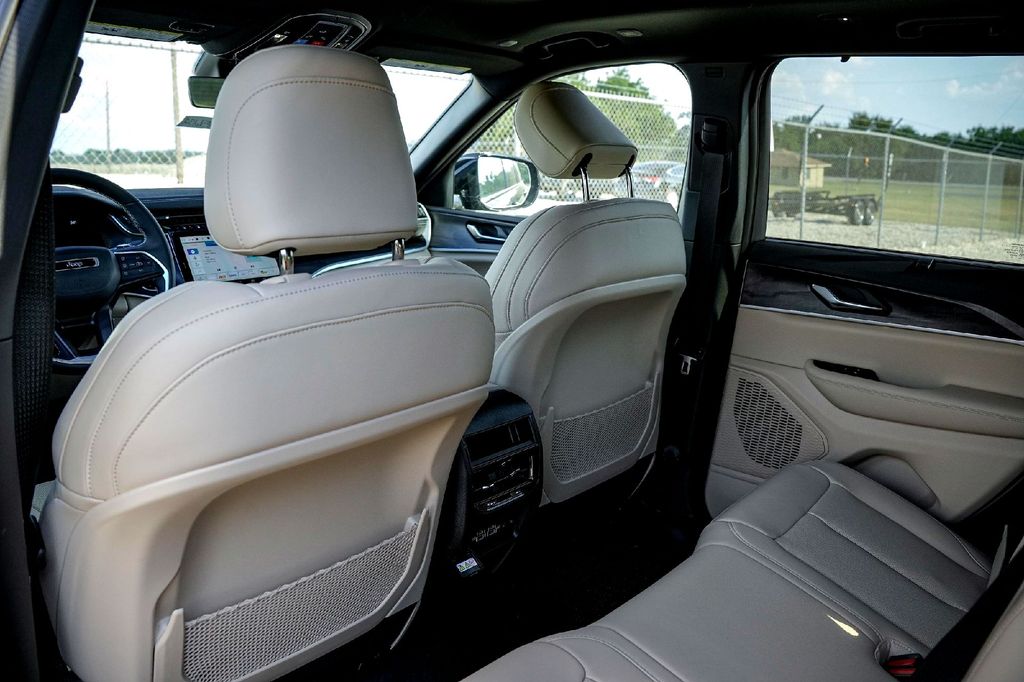 New Car 2025 Jeep Grand Cherokee  Limited For Sale Under $50,000 In Taylor, Texas