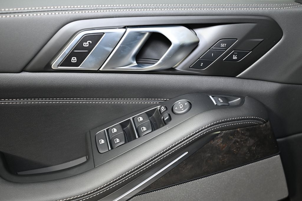 Thumbnail: 2025 BMW X5 - 22