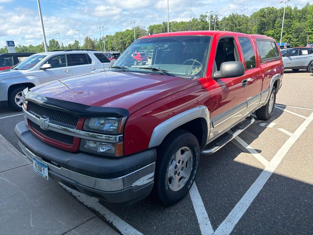 Victory Red 2005 Chevrolet Silverado 1500 Z71 Extended Cab LB 4WD Pickup Truck Four-Wheel Drive 4-Speed Automatic Overdrive