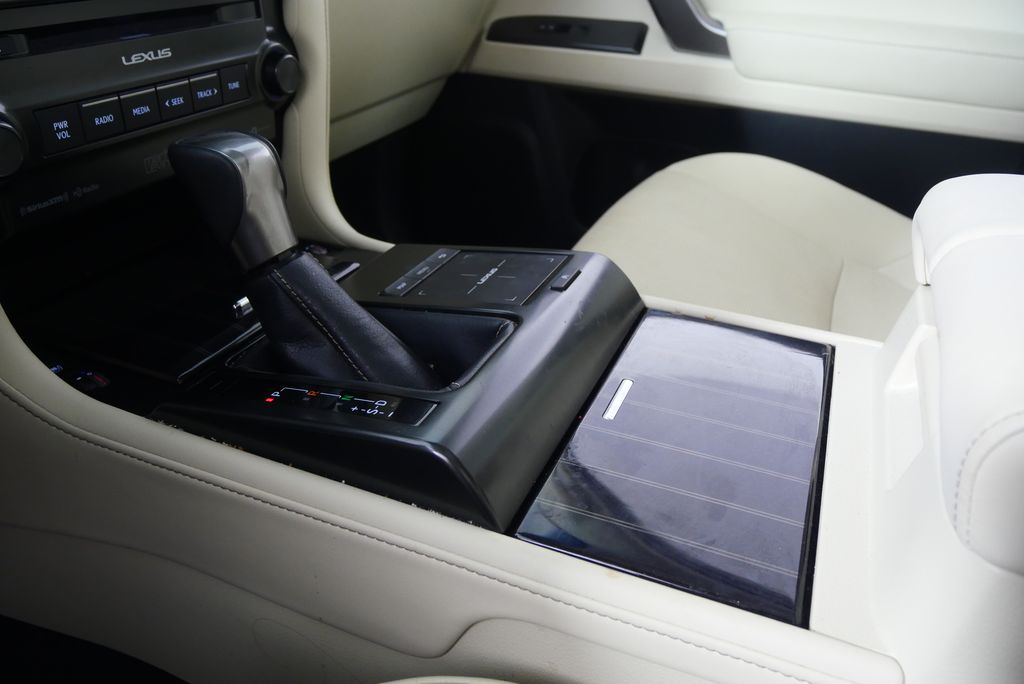2023 Lexus GX 460 28