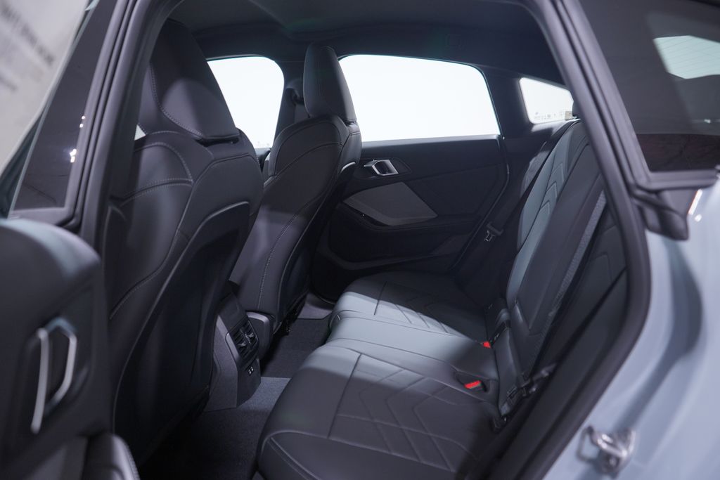 Thumbnail: 2026 BMW 2 Series - 9