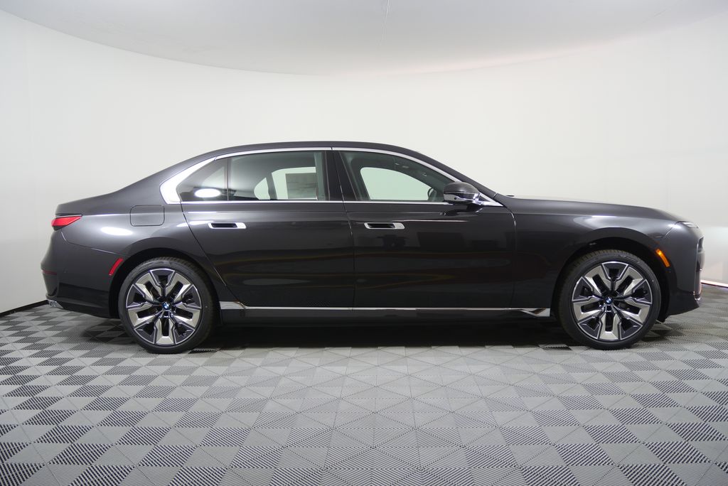 Thumbnail: 2026 BMW i7 - 2