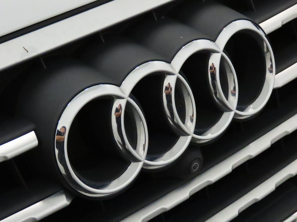 Thumbnail: 2018 Audi Q7 - 14