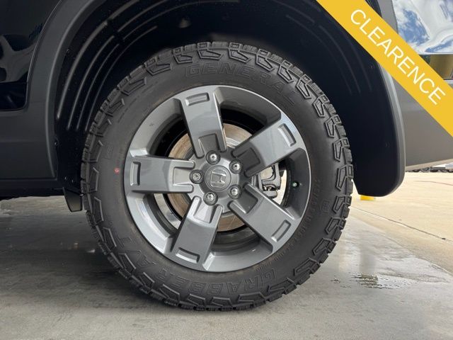 2025 Honda Ridgeline TrailSport Black at AutoSavvy Houston Southwest