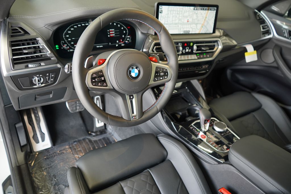 Thumbnail: 2025 BMW X4 - 13