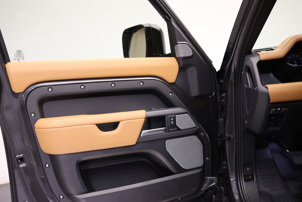 Thumbnail: 2024 Land Rover Defender - 26